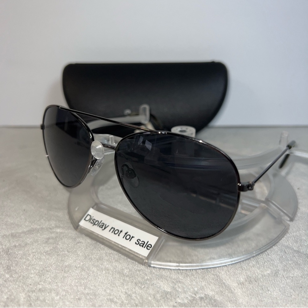 Panama Jack aviator sunglasses with polarized lenses near mint + case.
